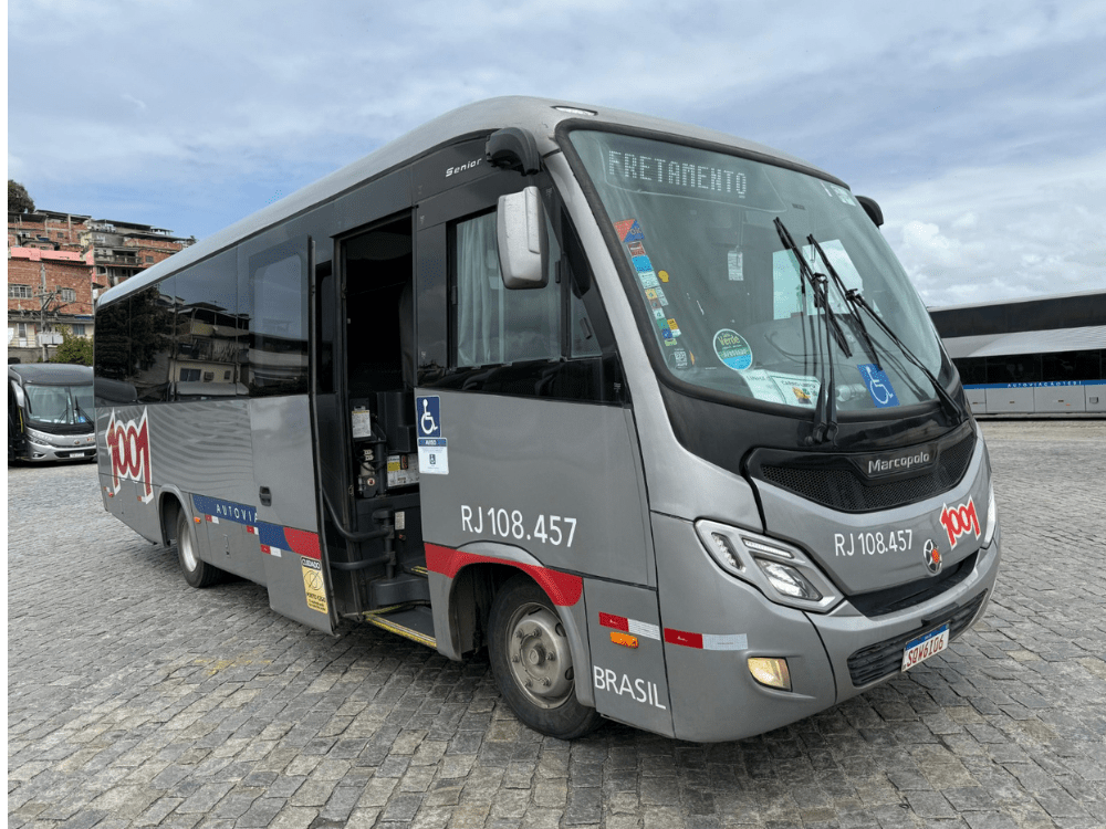 Mercedes Benz – LO916 – New Senior (3)